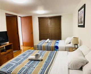 Suite Independiente con Baño Privado – Miraflore - 9