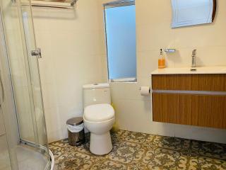 Suite Independiente con Baño Privado – Miraflore - 2