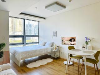 The City View Stay - Gongdeok station 1min walk - 6