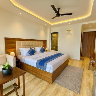 The classic heights Mcleodganj #scenic mountain view #big parking #top rated #most awarded #premium rooms #lift #property of the year - 6