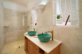 Stunning ocean views with pool - Coral Cove House - 4