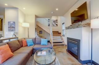 Urban Roundabout - 8