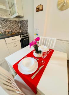 Airport Gardens Studio - 6