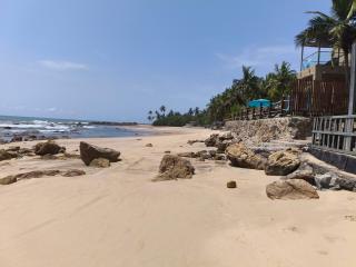 Lad's Beach Apartment - 5