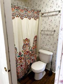 Fergus Falls Glamping Destination for Memorable Lakeside Family Vacations in Minnesota - 9