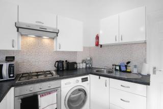 Modern 2BR Apartment near Windsor Castle in Dedworth Road - 8