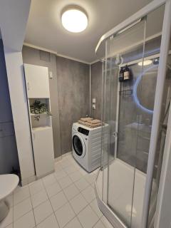 Cozy Tromsø apartment, No parking november to april - 3