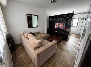 Cómodo y Cálido Departamento - 4