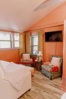 Experience the Magic of Our Original Family Cabin in Tracy City, TN - 8