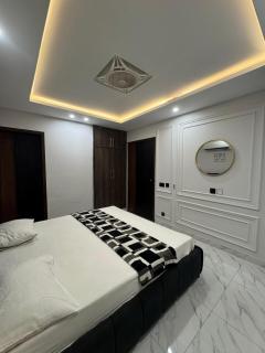 Grayscale Chic - Lahore - 5