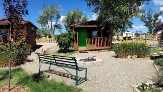 Cozy Cabin in Escalante, Utah - Amazing Glamping Spot for Exploring Canyons and National Parks - 0