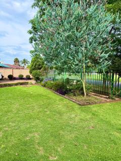 Cosy retreat for 2 at MeadWay - Benoni - 1