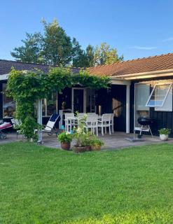 Family House With Large Garden Near Ebeltoft - 0