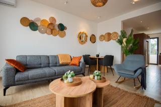 Luxury Apartment with a View - 8