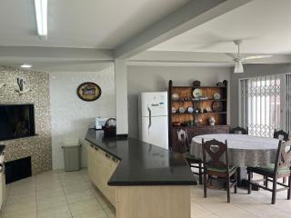 413 - Casa frente Mar em Bombas-Bombinhas. - 1