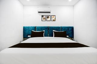 HOTEL O SHIVANKAR PALACE - 8