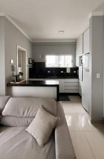 Excelente Apartamento com Churrasqueira - 1