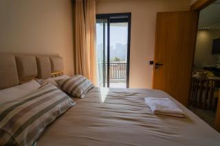 CFC Skyline View Luxury Private Parking - Netflix - 0