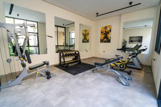 CFC Skyline View Luxury Private Parking - Netflix - 7