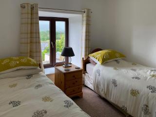 Rock Cottage - 2