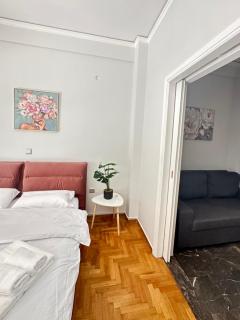 Modern stay-10 mins from the city center- 5 mins from the beach - 7