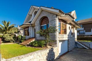 Chalet con Jardín junto a la Playa de Berria - 5