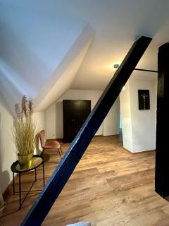 148qm Apartment, nähe Düsseldorf, 4 Schlafzimmer, privater Parkplatz - 2