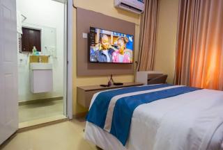 Channel Points Apartments by Blue Premier - 9