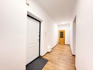 Keruen shopping mall, Abu Dhabi Plaza shopping mall, Baiterek - 1