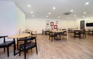 Hotel O Qotel Hotel chhatarpur - 3