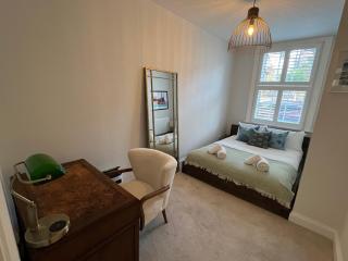 Charming Battersea Park Home with Garden - Londra - 1