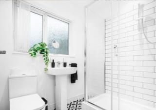 4 Bedroom Bungalow - Parking - Garden - Netflix - Sutton Coldfield 75C - 3