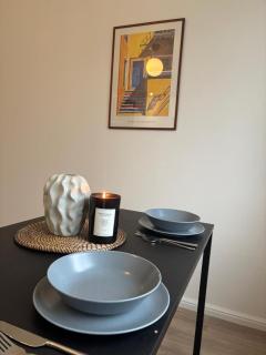 Renovated 60m2 flat & free parking, balcony, Wifi - 2