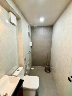 The Brij Retreat , 50 mtr from Shri Krishna Janambhumi - 6