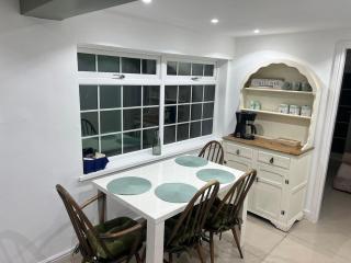 Whole home Aintree Racecourse - 9