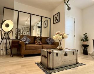 Modern Ipswich Waterfront Apartment Free Parking - Long Term Stays Available - 9