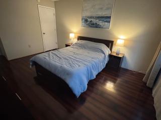 Residence near trails, shopping - 7