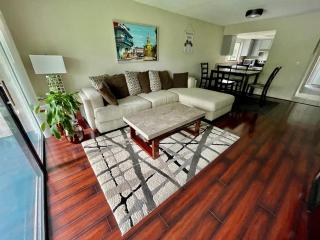 Residence near trails, shopping - 1