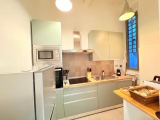 DOMVS SPAGNA Via Gregoriana - 7