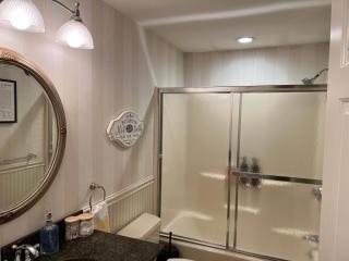 20 Mile Bay Lake View 4 Bedroom Public Beach Pet Friendly fee applies - 2