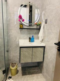 Luxurious 1 Bedroom in Lavington, NAIROBI - 4