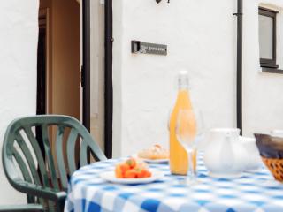 The Parlour - Uk6717 - 2