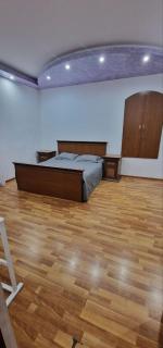 Arami 74, suite 72 - 2