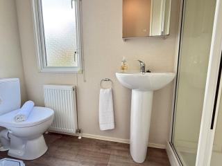 Kingfisher Lodge, Hoburne Cotswold - 2