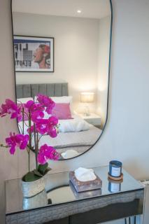 Cardiff Bay City View Penthouse - 2