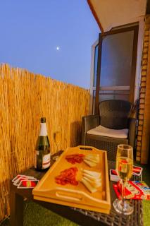 Cabañal BeachFront , 1 Min to Sea , AC , Coffee , Balcony , FastWifi - 9