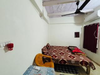 Shri Kashika Home Stay - 9