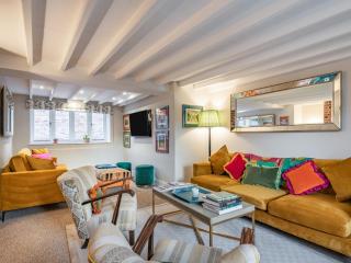 Orchard Farmhouse - 9