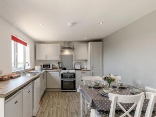 Hill Crest Lodge 1 - 2