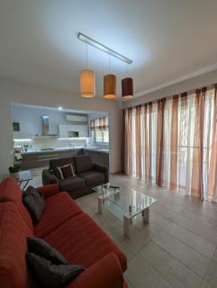 Modern Apartment 3BR - Short Walk to Sea & Shops - 9